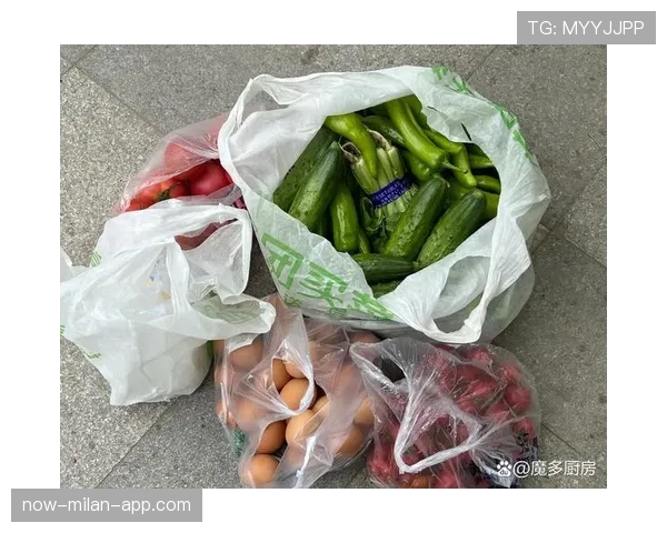 范迪克赛后直接去超市买打折菜，这自律程度我真服了